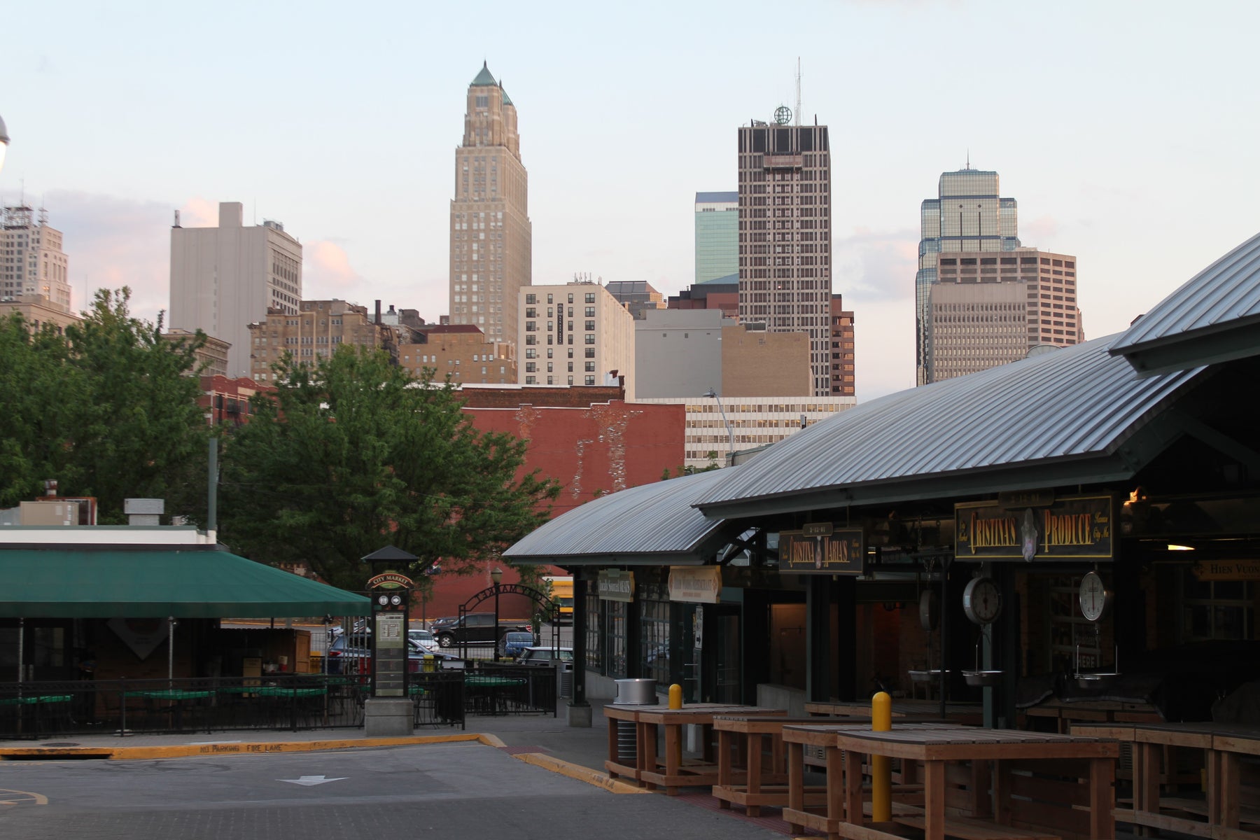 Downtown Kansas City view from the City Market. [Photo by Claus Wawrzinek.]